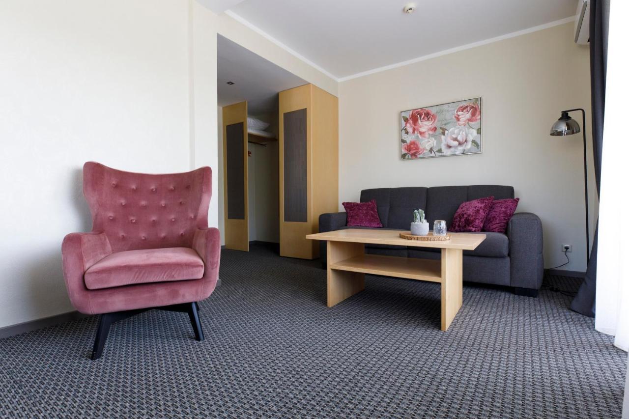 Spa Hotel Ezeri スィグルダ エクステリア 写真